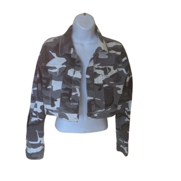 Gray White Cropped Camo Print Denim Jacket Size Medium - Picture 1 of 3